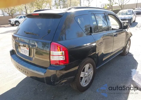 2008 Jeep Compass Sport z USA, uszkodzony, nr VIN 1J8FF47W18D632240